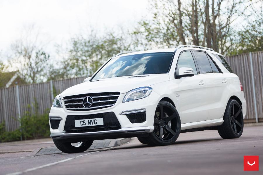  Mercedes-AMG ML63 on Vossen Wheels (CV3R) 2017 года  (фото 15 из 26)